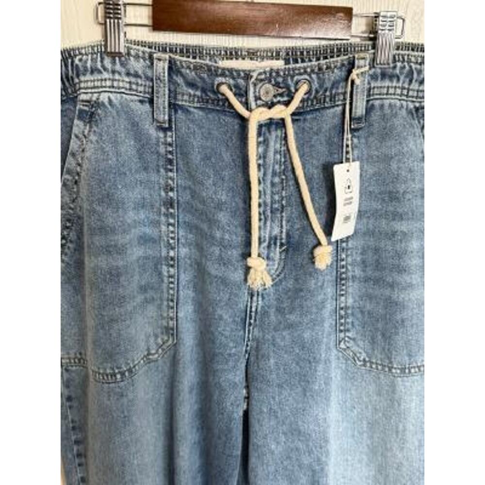 NWT Lucky Brand Patch Pocket Wide Leg Pull On Jeans Drawstring Light Wash -L - Picture 6 of 7